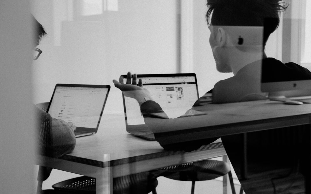 Best Digital Marketing Strategist: Digital Marketer vs Digital Marketing Agency